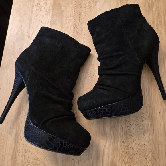 Bakers Black Suede High-Heeled Booties, Never Worn, Size 10 (41EU) - Picture 9 of 9